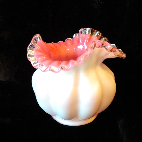 Fenton Other - Fenton Floral Clear Ruffle Pink & White Vase